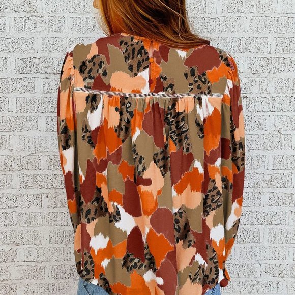 Abstract Printed Long Sleeve Blouse - Picture 3 of 11